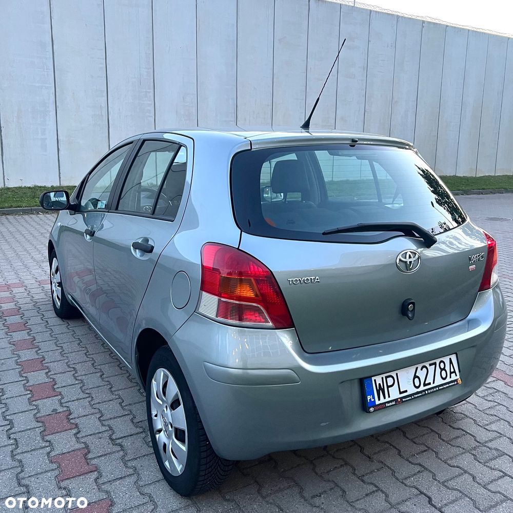 Toyota Yaris 1.33 Luna - 4