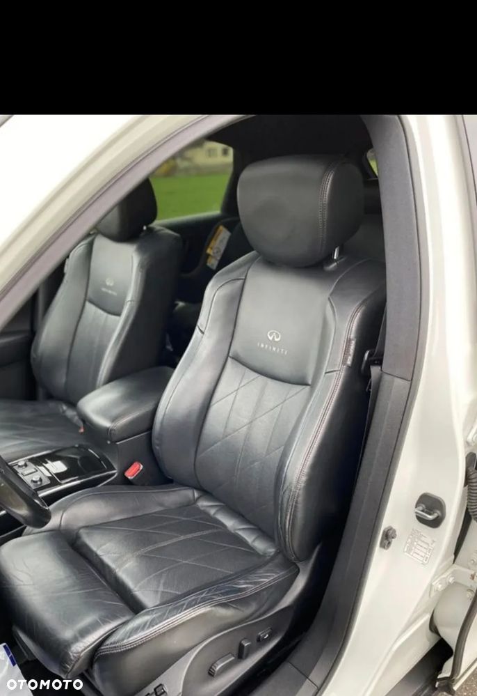Infiniti QX70 3.0d S Premium - 17