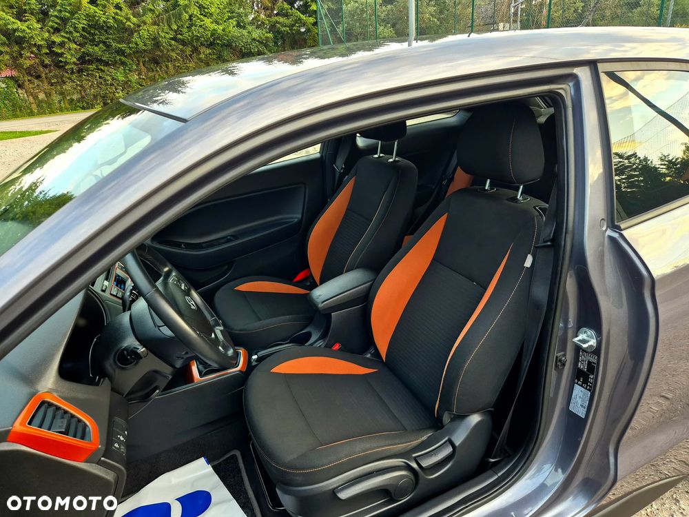 Hyundai i20 1.2 Intro Edition - 22