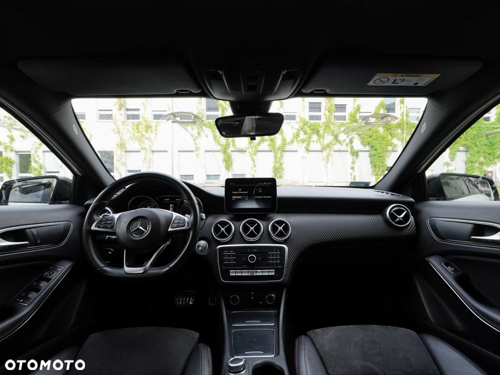Mercedes-Benz Klasa A 180 7G-DCT AMG Line - 14