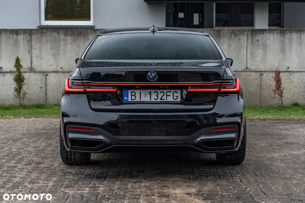 BMW Seria 7 740d xDrive mHEV sport - 11