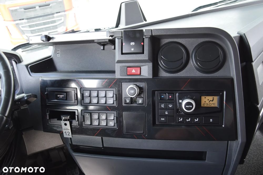 Renault T480 HIGH / 13 LITROWY SILNIK / HYDRAULIKA / RETARDER / KLIMATYZACJA POSTOJOWA / ACC / ALUFELGI / LEDY / XENON / NISKI PRZEBIEG / SERWISOWANY / SPROWADZONY - 32