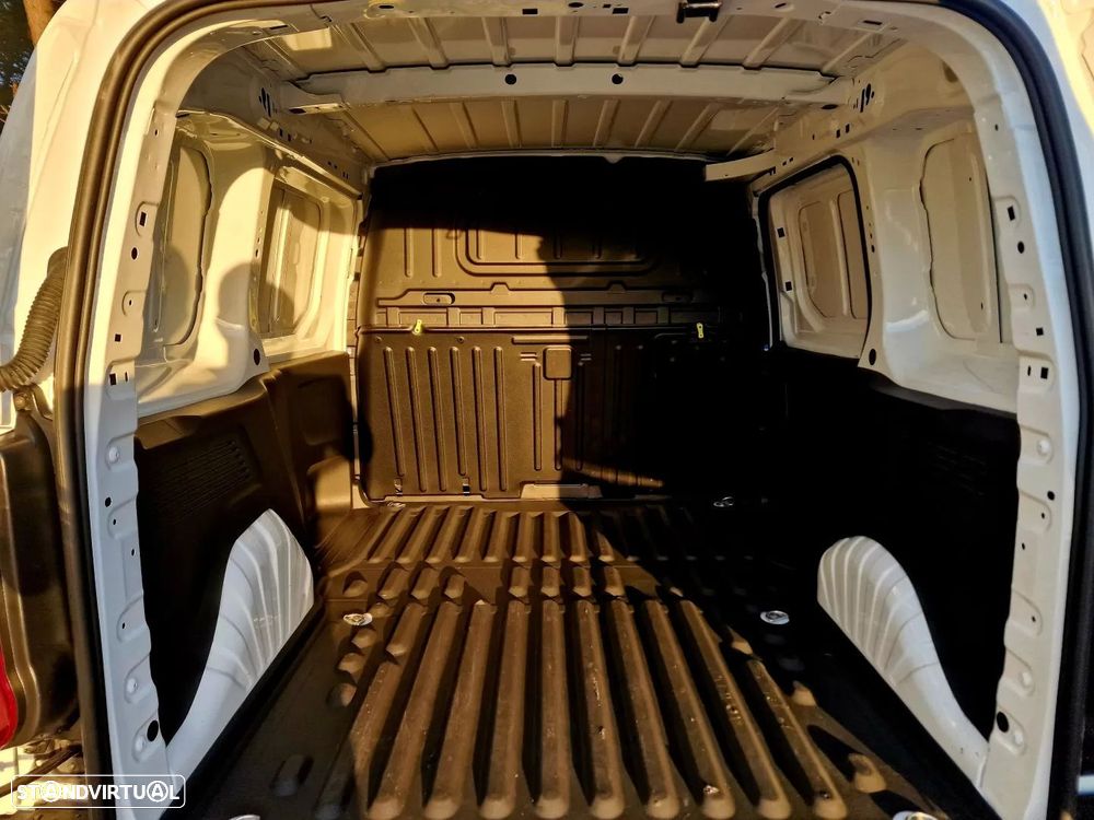 Peugeot Partner 1.5 BlueHdi 100cv (IVA DEDUTÍVEL) - 11