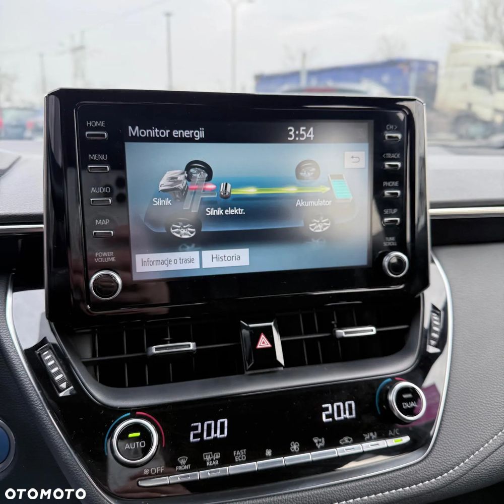 Toyota Corolla 1.8 Hybrid Comfort - 30