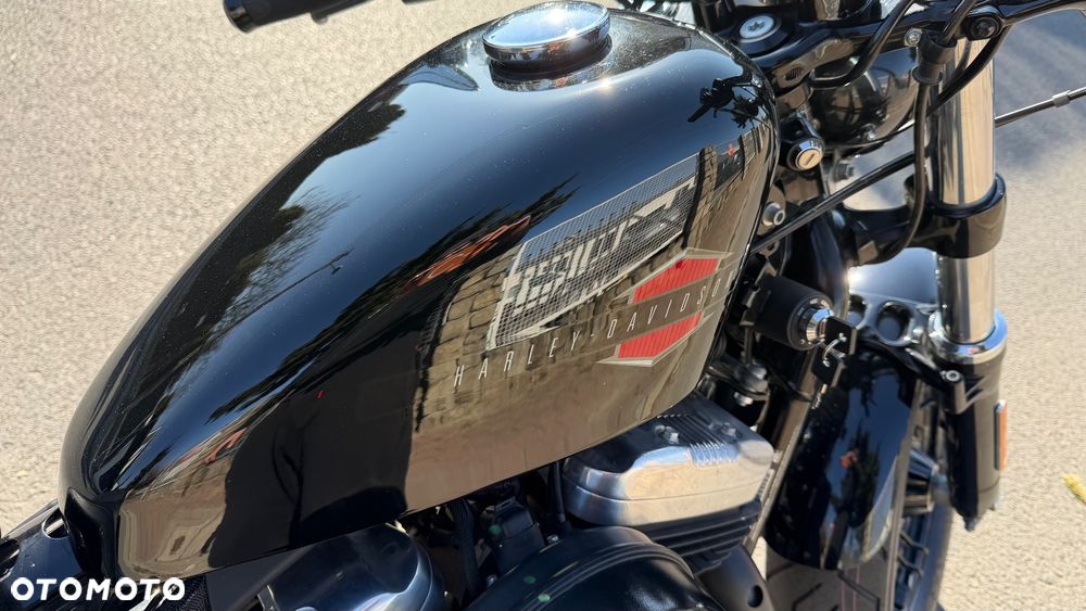 Harley-Davidson Sportster Forty-Eight - 11
