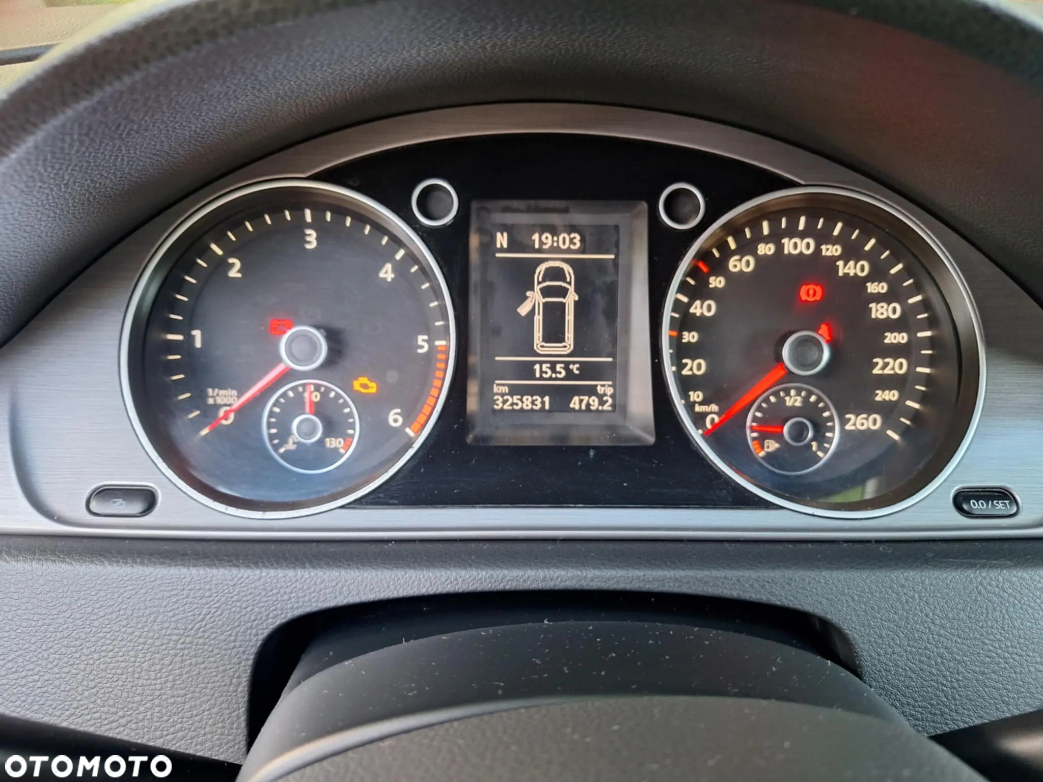 Volkswagen Passat 2.0 TDI BlueMotion Technology Comfortline - 5