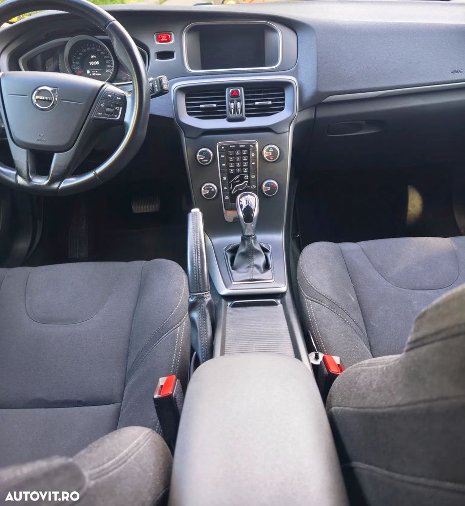 Volvo V40 D2 Geartronic Momentum - 7
