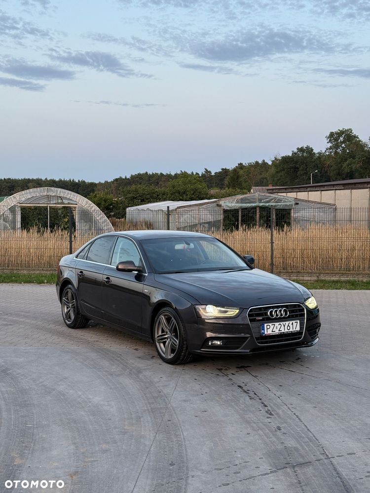 Audi A4 Limousine - 4