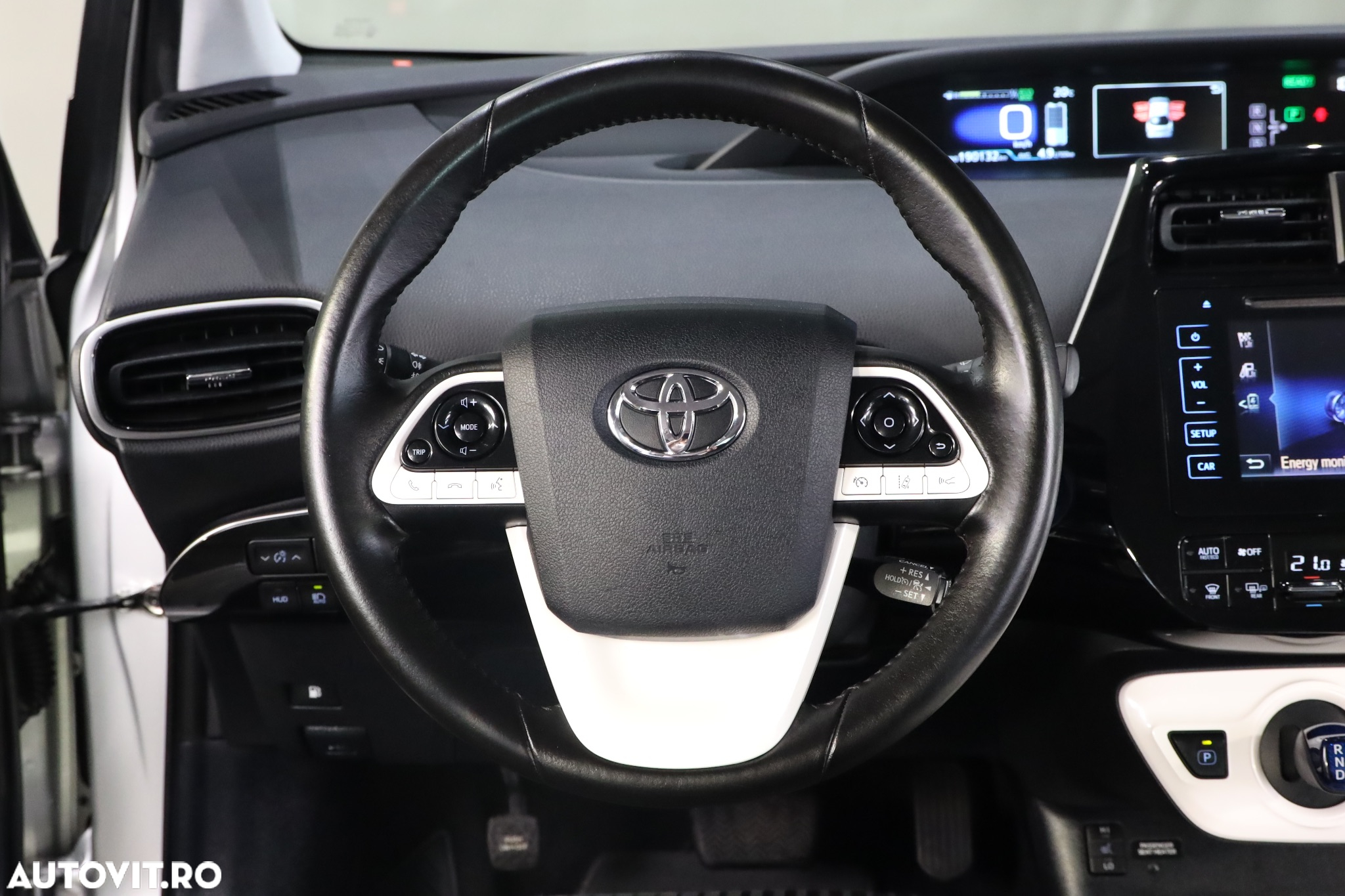 Toyota Prius 1.8 Dual VVT-i Sol - 31