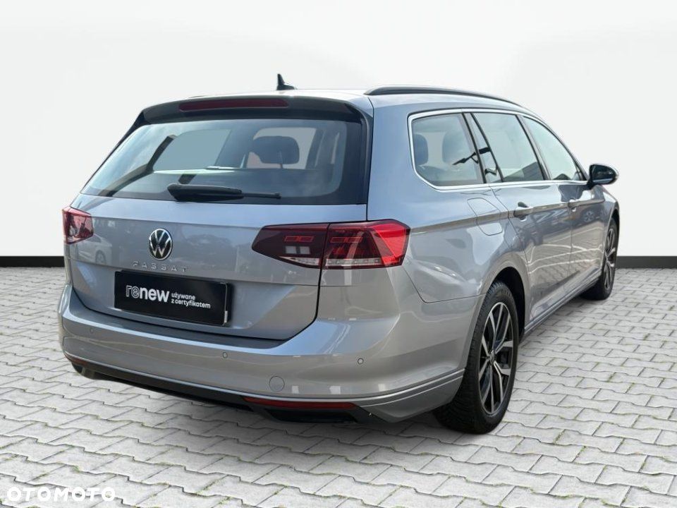 Volkswagen Passat - 5