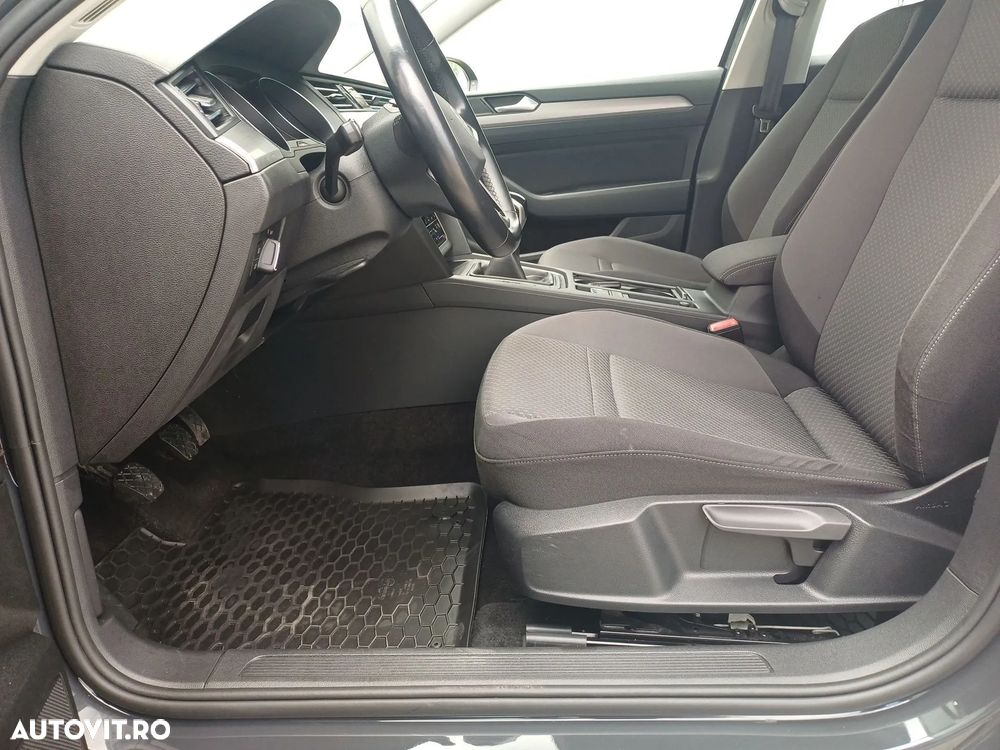 Volkswagen Passat 1.5 TSI ACT Advance - 12