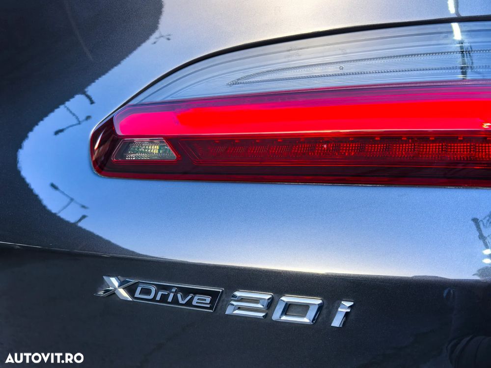 BMW X4 xDrive20i AT xLine - 28