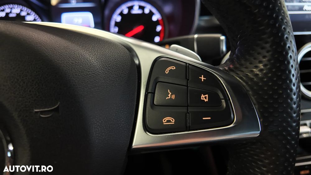 Mercedes-Benz C 200 4Matic 9G-TRONIC AMG Line - 28