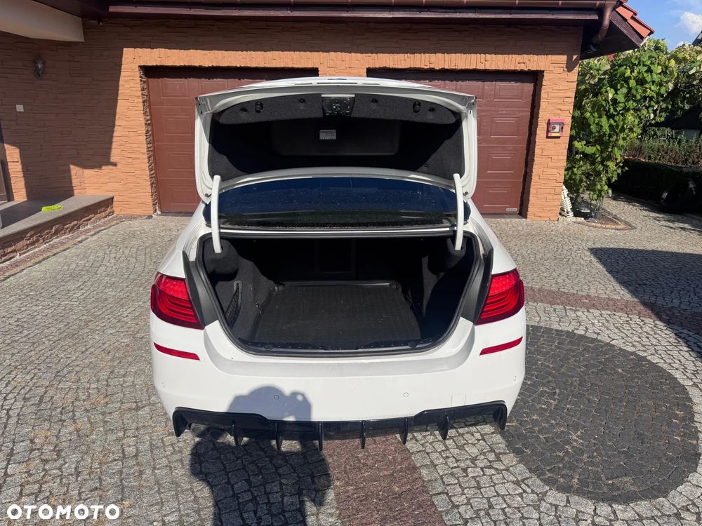 BMW Seria 5 520d Sport-Aut - 14