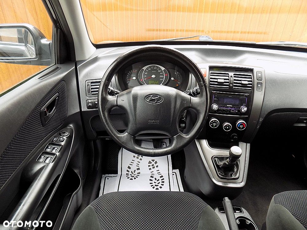 Hyundai Tucson 2.0 2WD GLS - 12