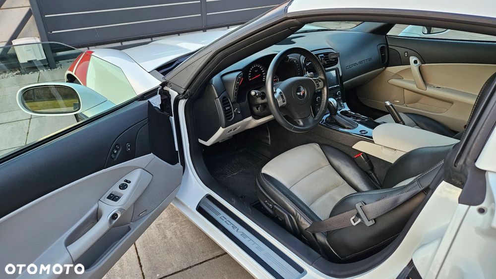 Chevrolet Corvette - 2