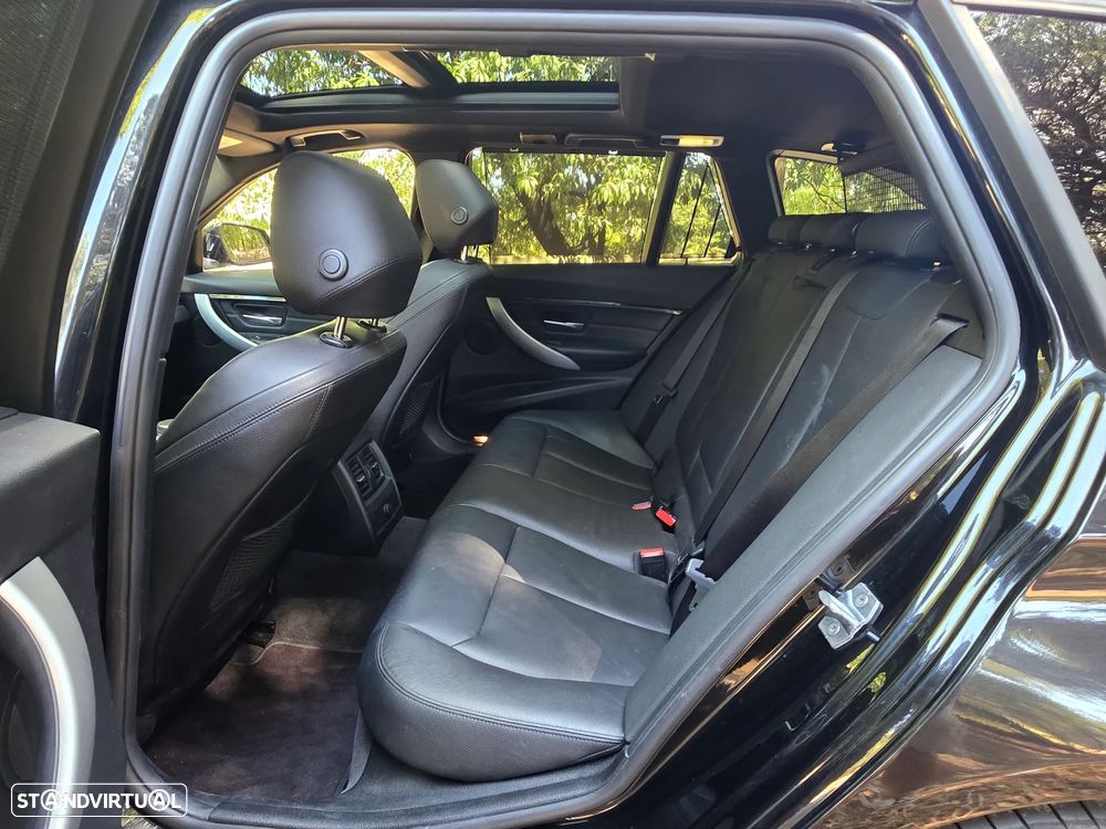 BMW 318 i Pack M Auto - 16