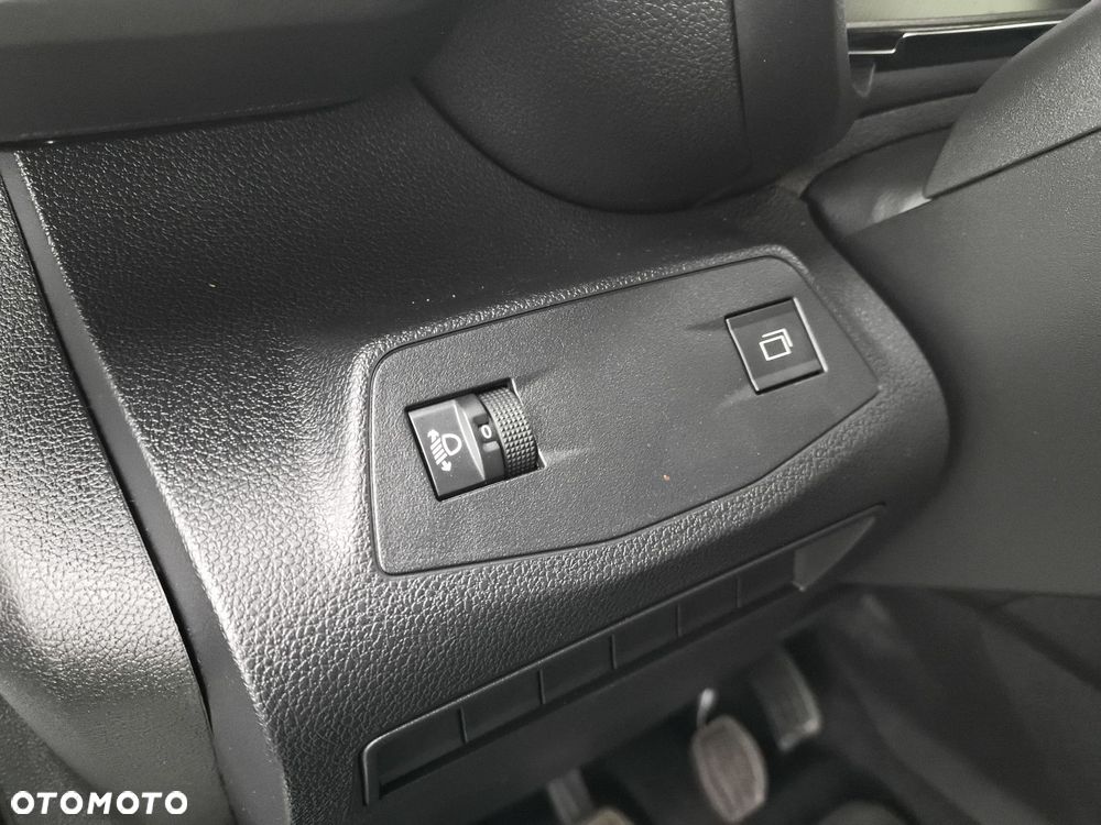Toyota Proace City Verso Long 1.5 D-4D Business - 12