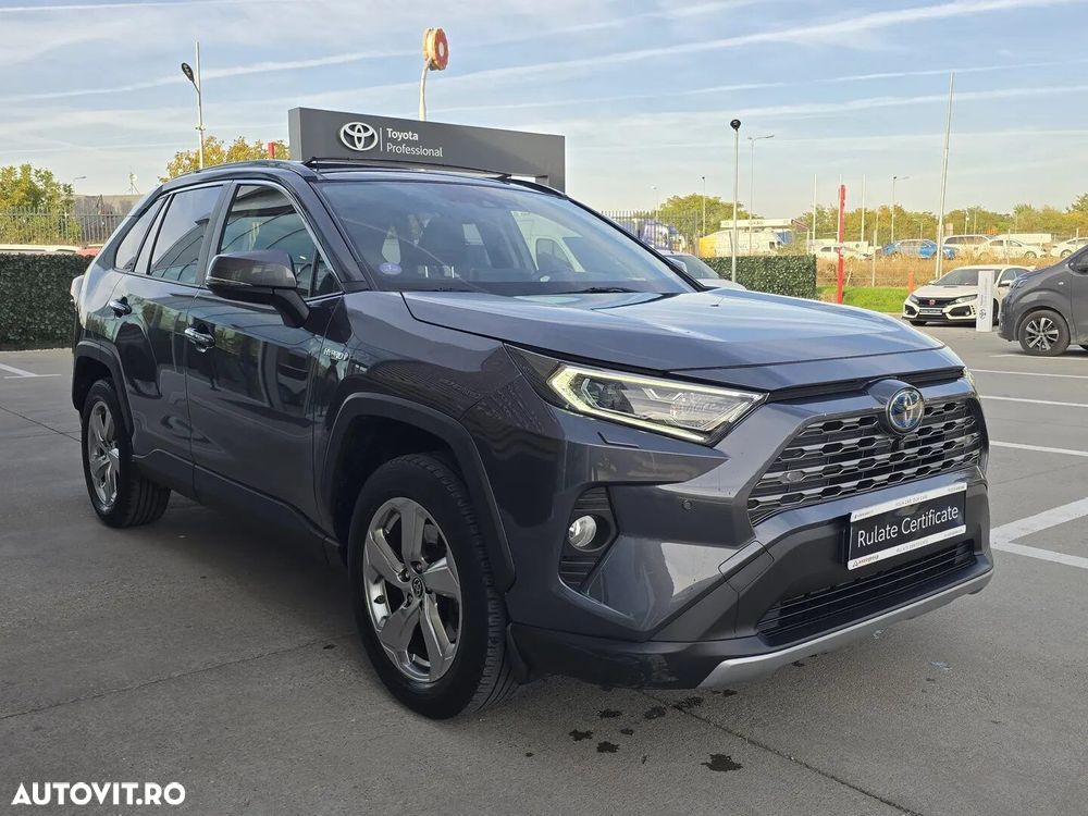 Toyota RAV4 - 4