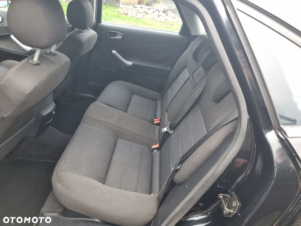 Ford Mondeo 2.0 Titanium - 16