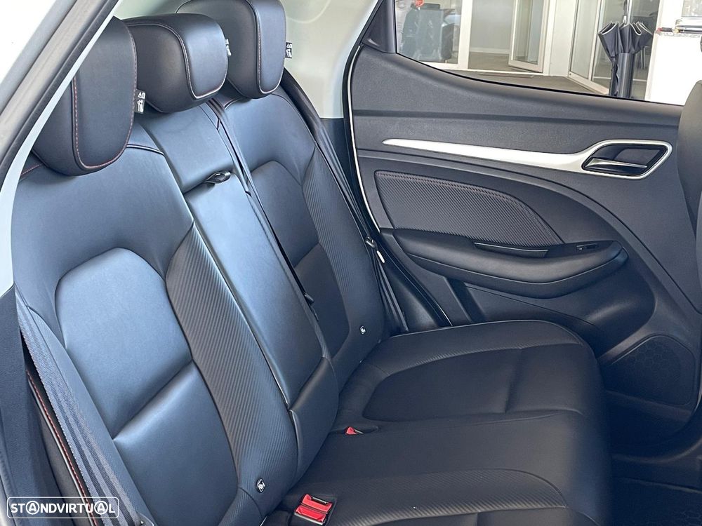 MG ZS EV 72.6 kWh Luxury - 47
