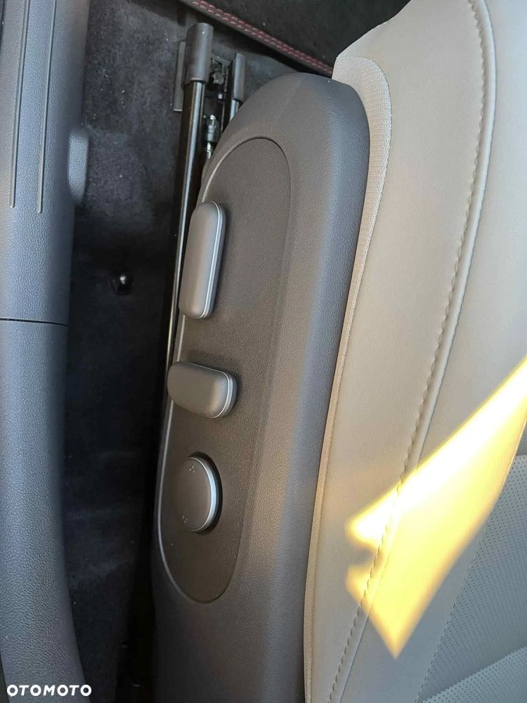 Hyundai Kona 1.6 T-GDI Platinum DCT - 5