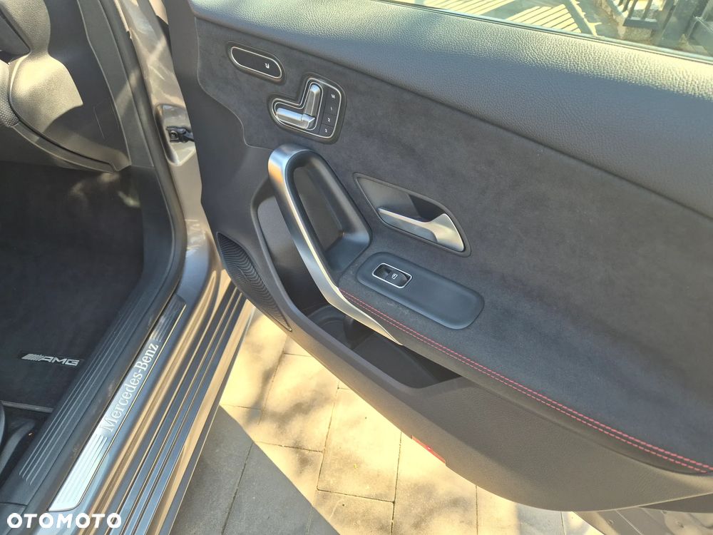 Mercedes-Benz Klasa A 200 4-Matic AMG Line 8G-DCT - 11