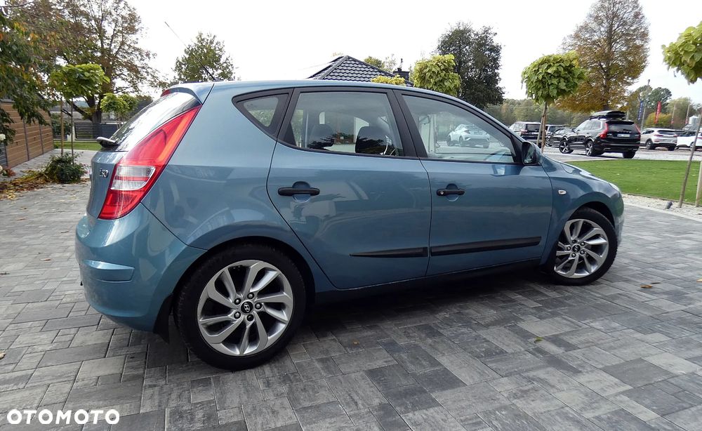 Hyundai i30 1.4 Comfort World Cup - 19