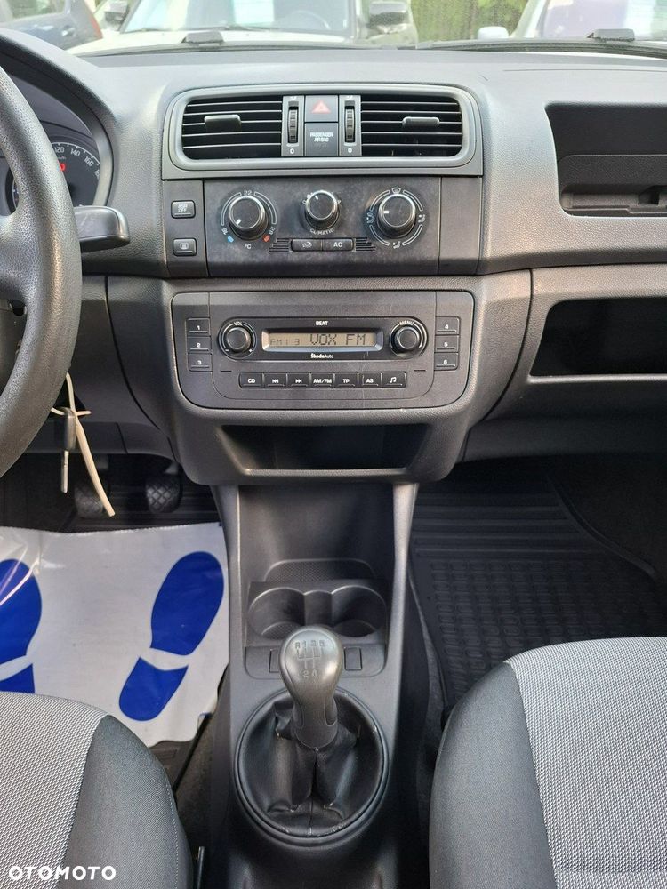 Skoda Roomster 1.2 Style PLUS EDITION - 12