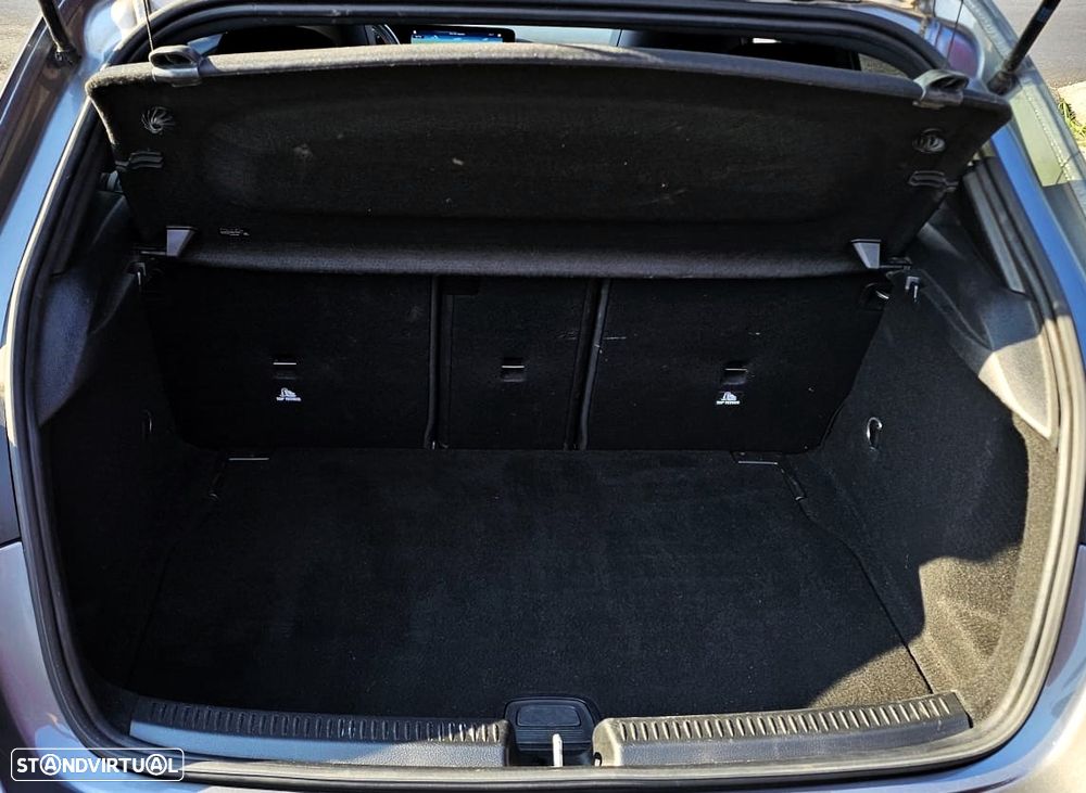 Mercedes-Benz A 180 d 7G-DCT AMG Line - 16