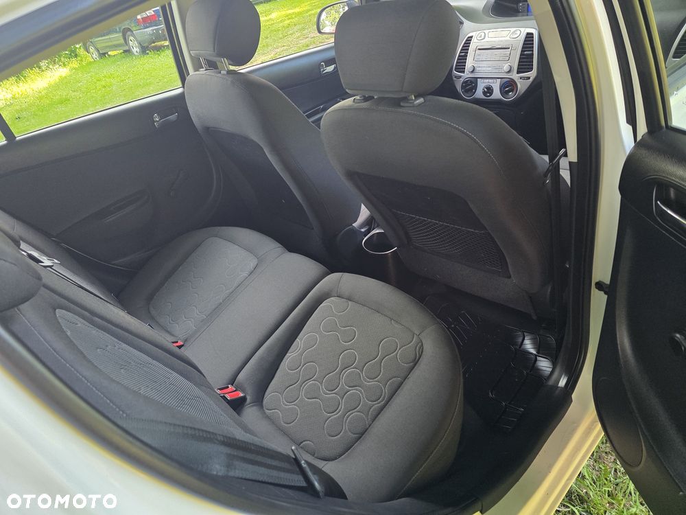Hyundai i20 - 8