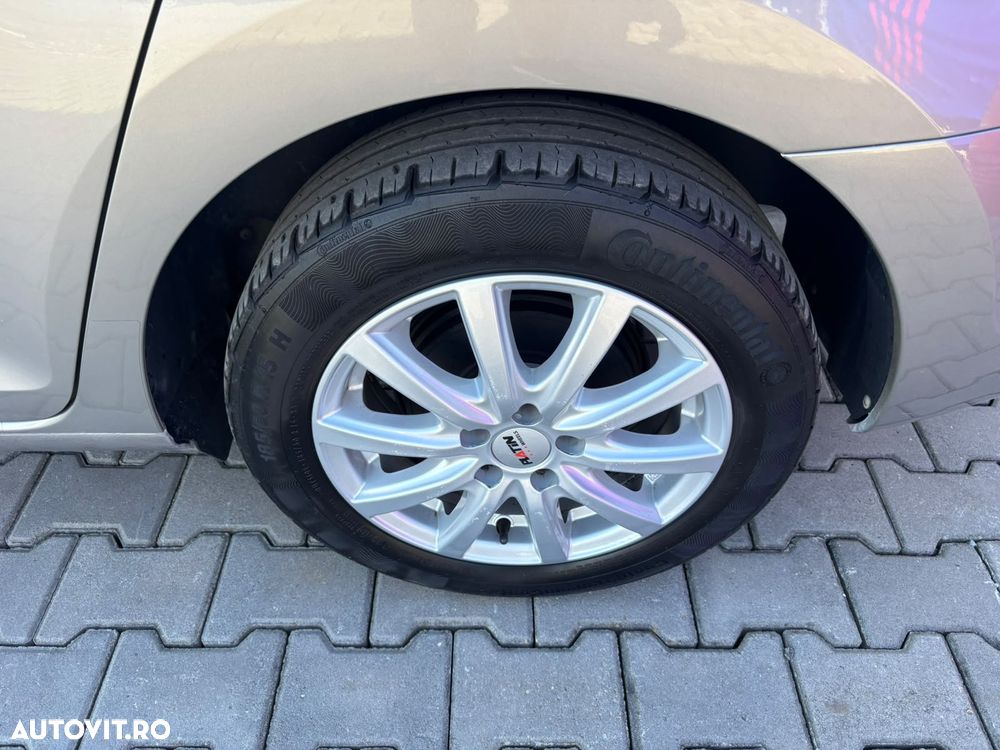 Skoda RAPID 1.2 TSI Ambition - 8