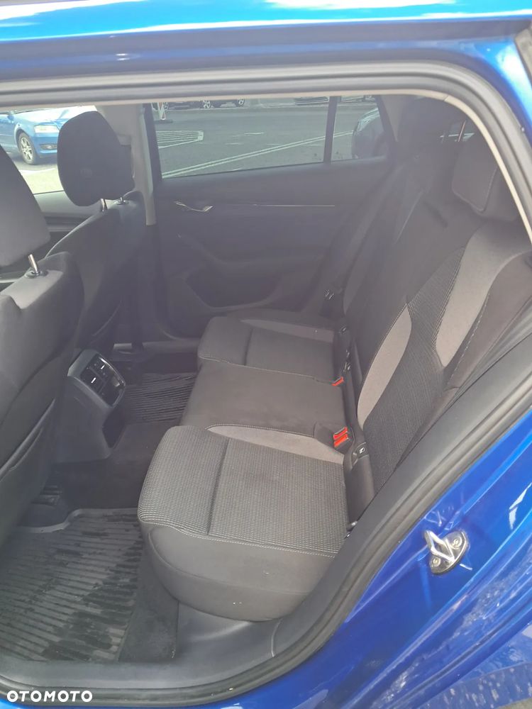 Skoda Octavia 2.0 TDI Ambition DSG - 10