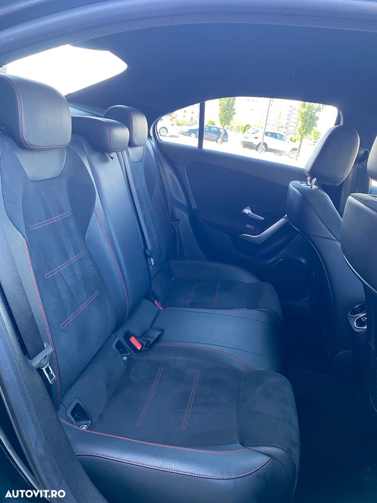 Mercedes-Benz A 180 7G-DCT AMG Line Advanced Plus - 22