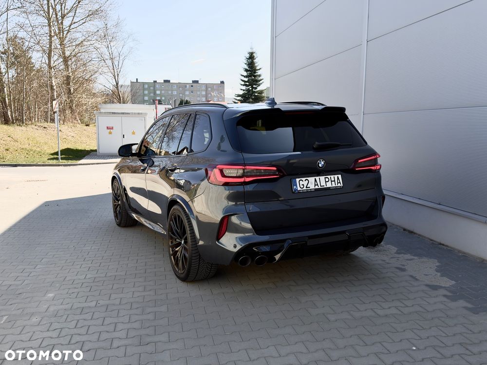 BMW X5 M M50i - 2