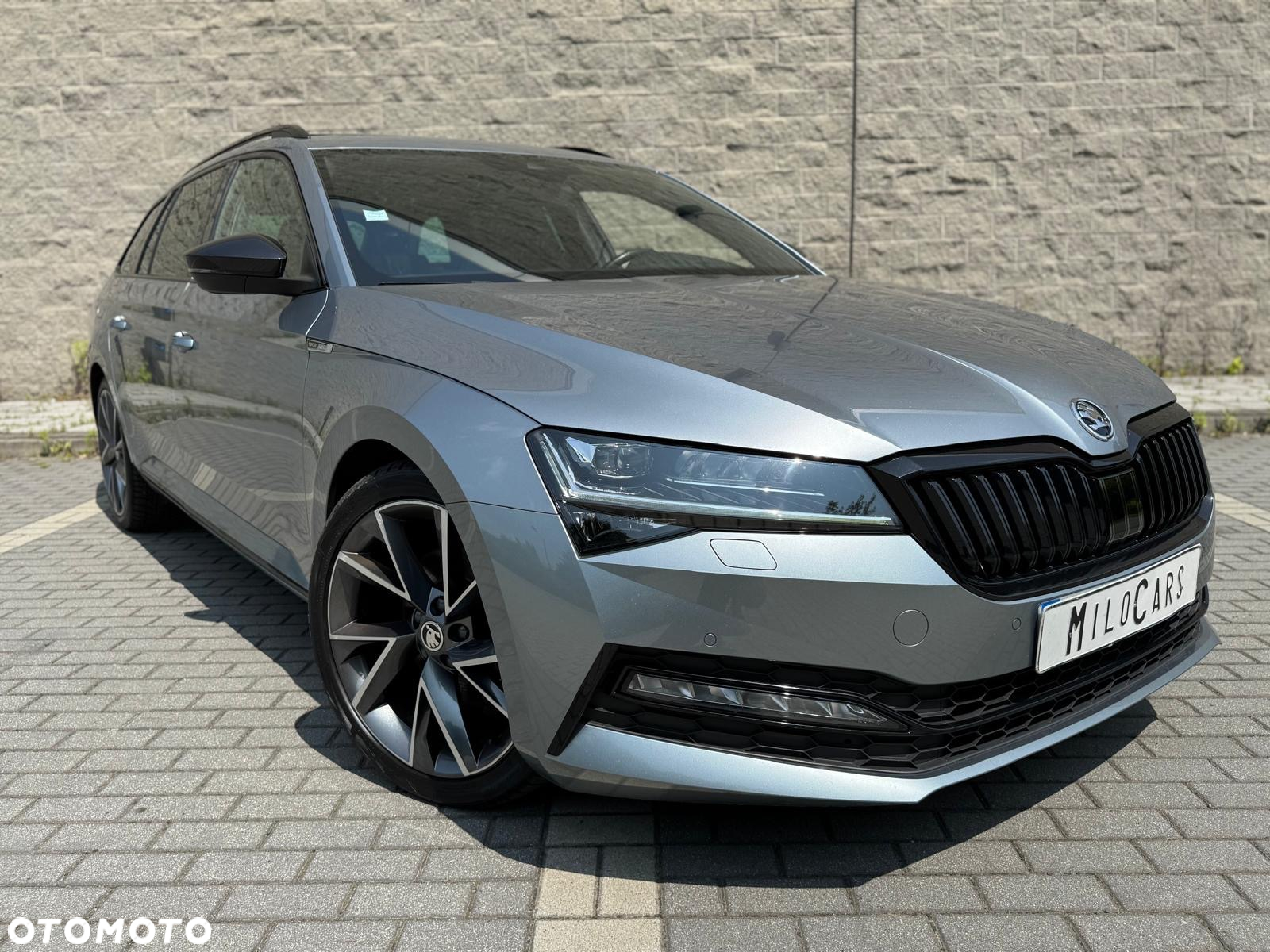 Skoda Superb 2.0 TDI DSG Sportline - 13