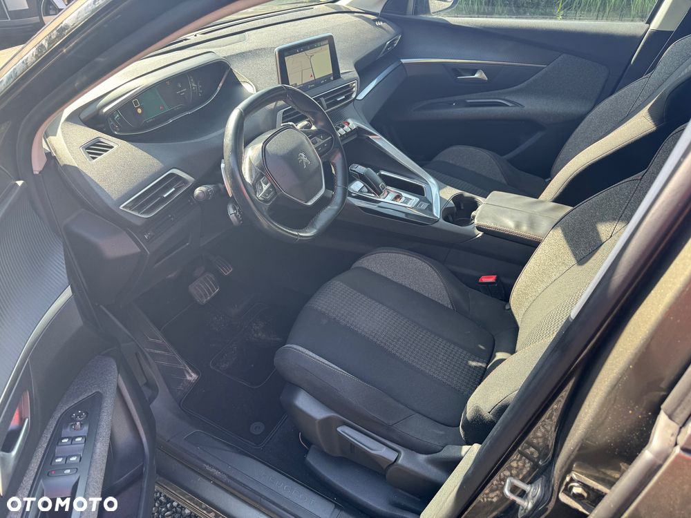 Peugeot 3008 1.6 BlueHDi Active S&S EAT6 - 7