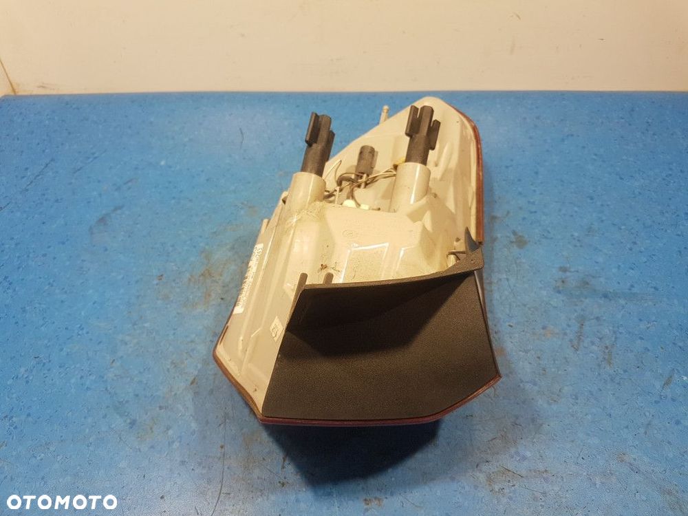OPEL ASTRA J LIFT KOMBI LAMPA TYŁ PRAWA ZEWNĘTRZNA 13282243 - 13