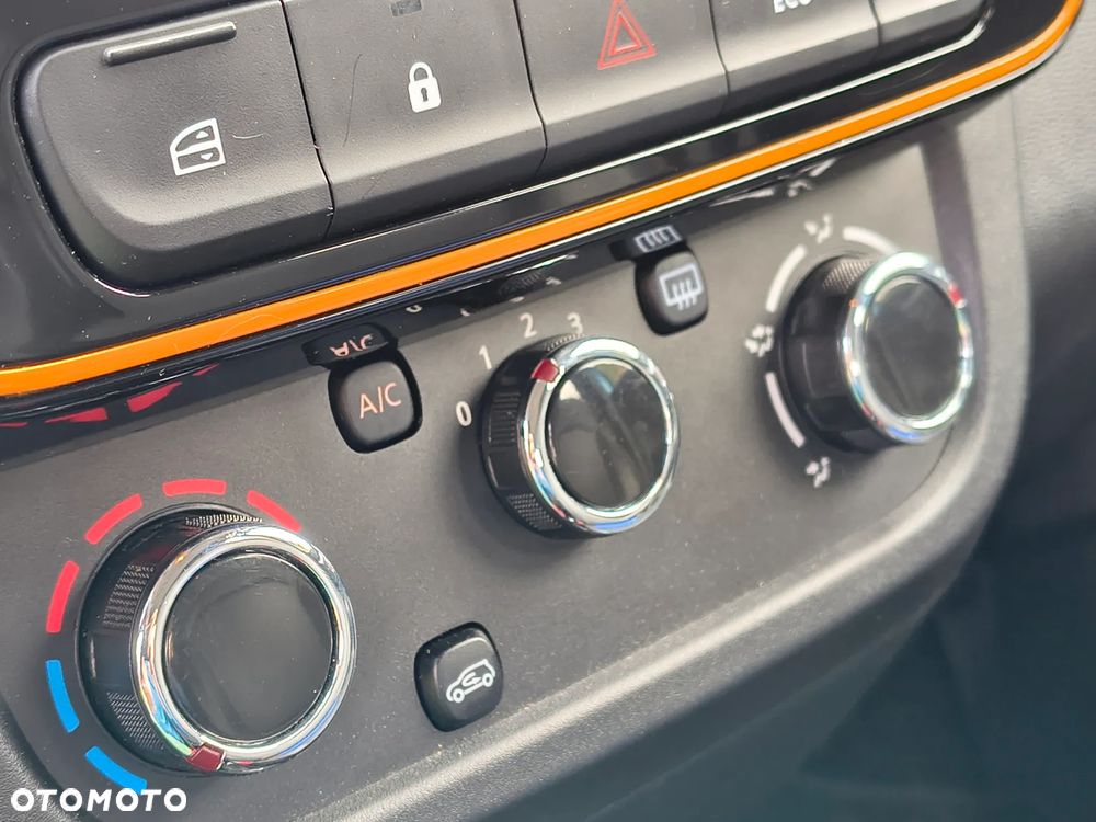 Dacia Spring 27.4kWh Comfort Plus - 31