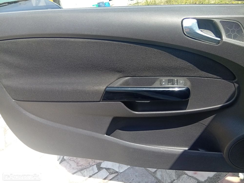 Opel Corsa 1.3 CDTI Black Edition ecoFLEX - 11