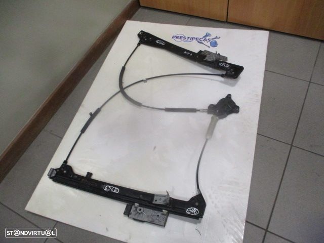 Elevador Sem Motor 8820012E00 MINI R56 FASE 1 2010 1.6D 90CV 3P CINZA AZULADO FD - 1