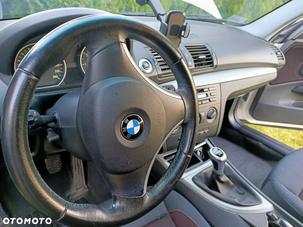 BMW Seria 1 116i - 10