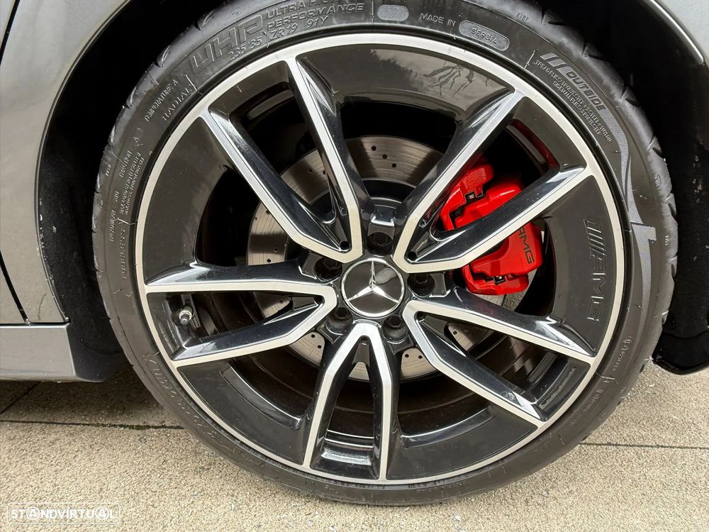 Mercedes-Benz A 35 AMG 4Matic Speedshift DCT 7G Edition 1 - 8