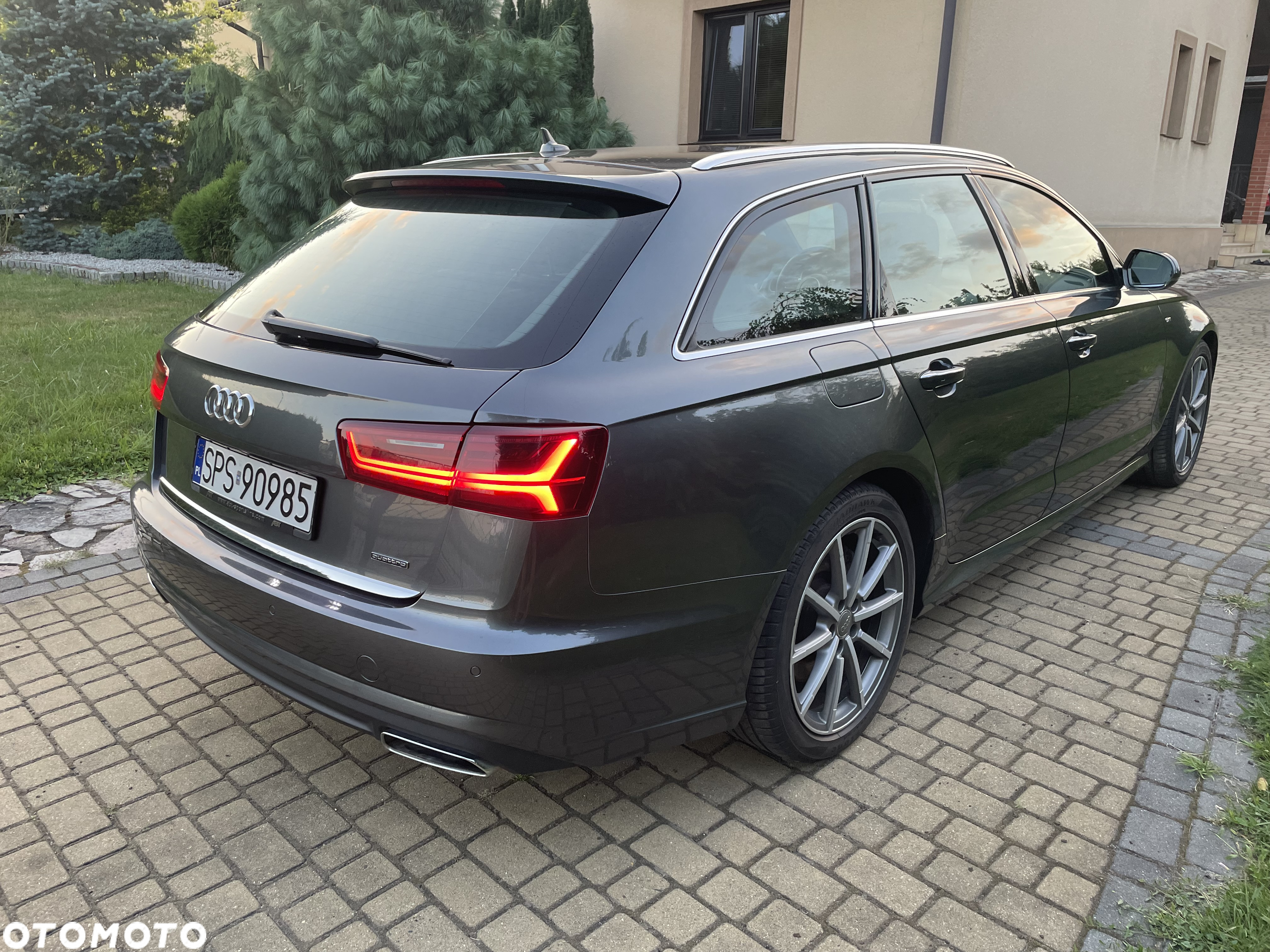 Audi A6 - 4