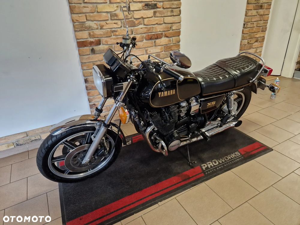 Yamaha XS - 6
