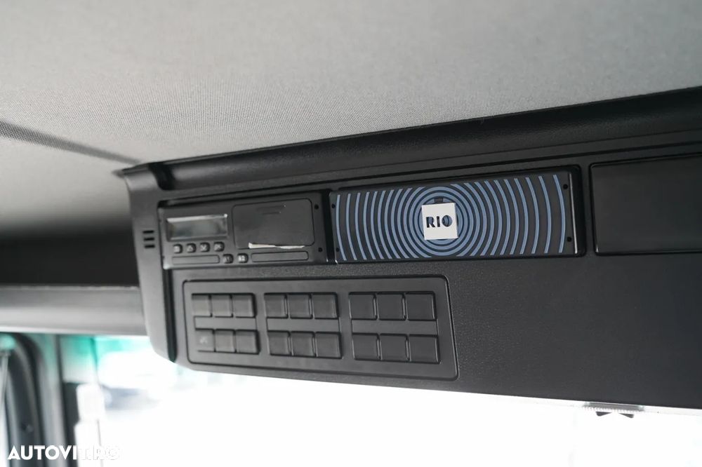 MAN TGL 12.250 / CAMION SOLO / CONTAINER 8 M / LIFT / UȘĂ LATERALĂ / 2021 - 34