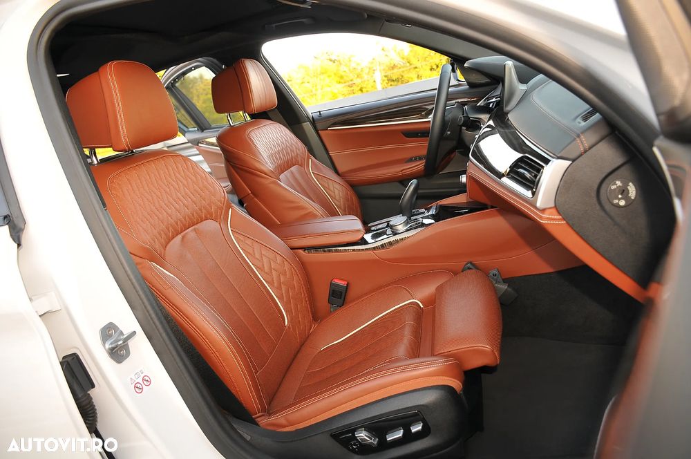 BMW Seria 5 520d AT - 13