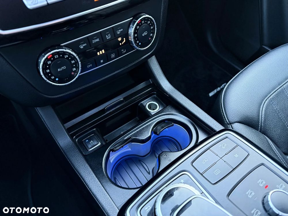 Mercedes-Benz GLE 400 4-Matic 9G-TRONIC - 30