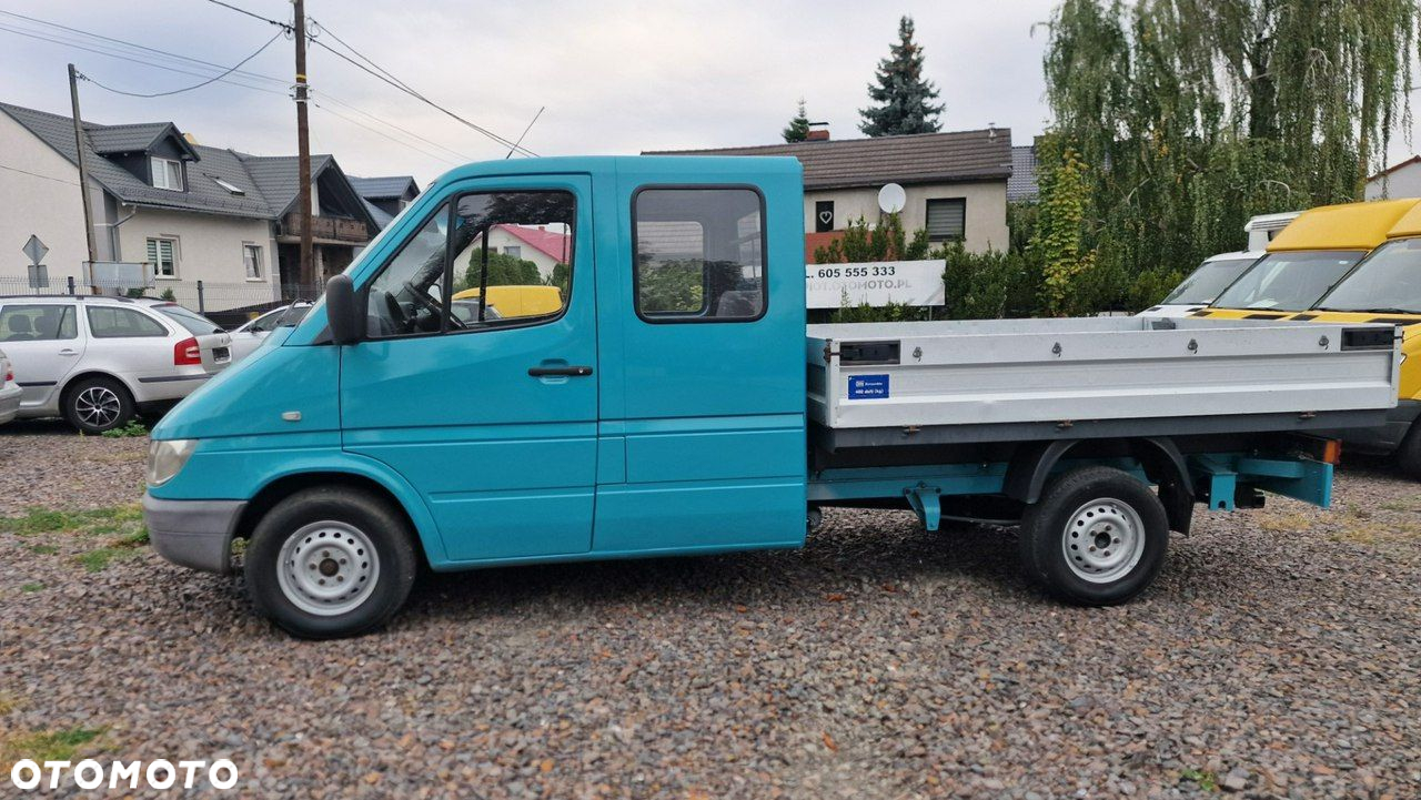 Mercedes-Benz Sprinter - 2