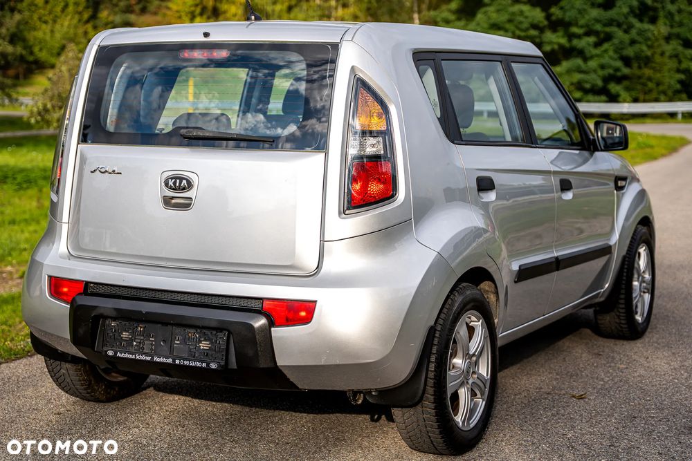 Kia Soul 1.6 L - 12